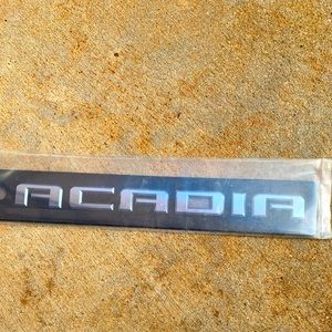 GMC Acadia Front Door or Rear Liftgate Emblem